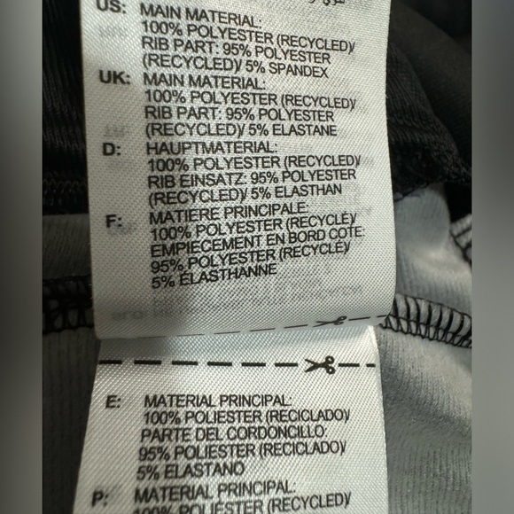 Adidas jacket - Picture 6 of 6